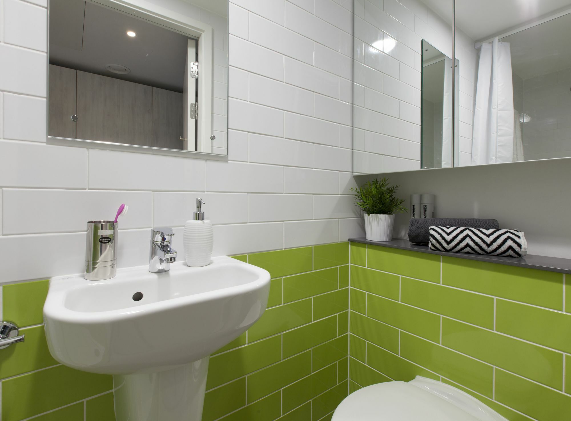 Pure Citystay Aldgate Лондон Екстериор снимка